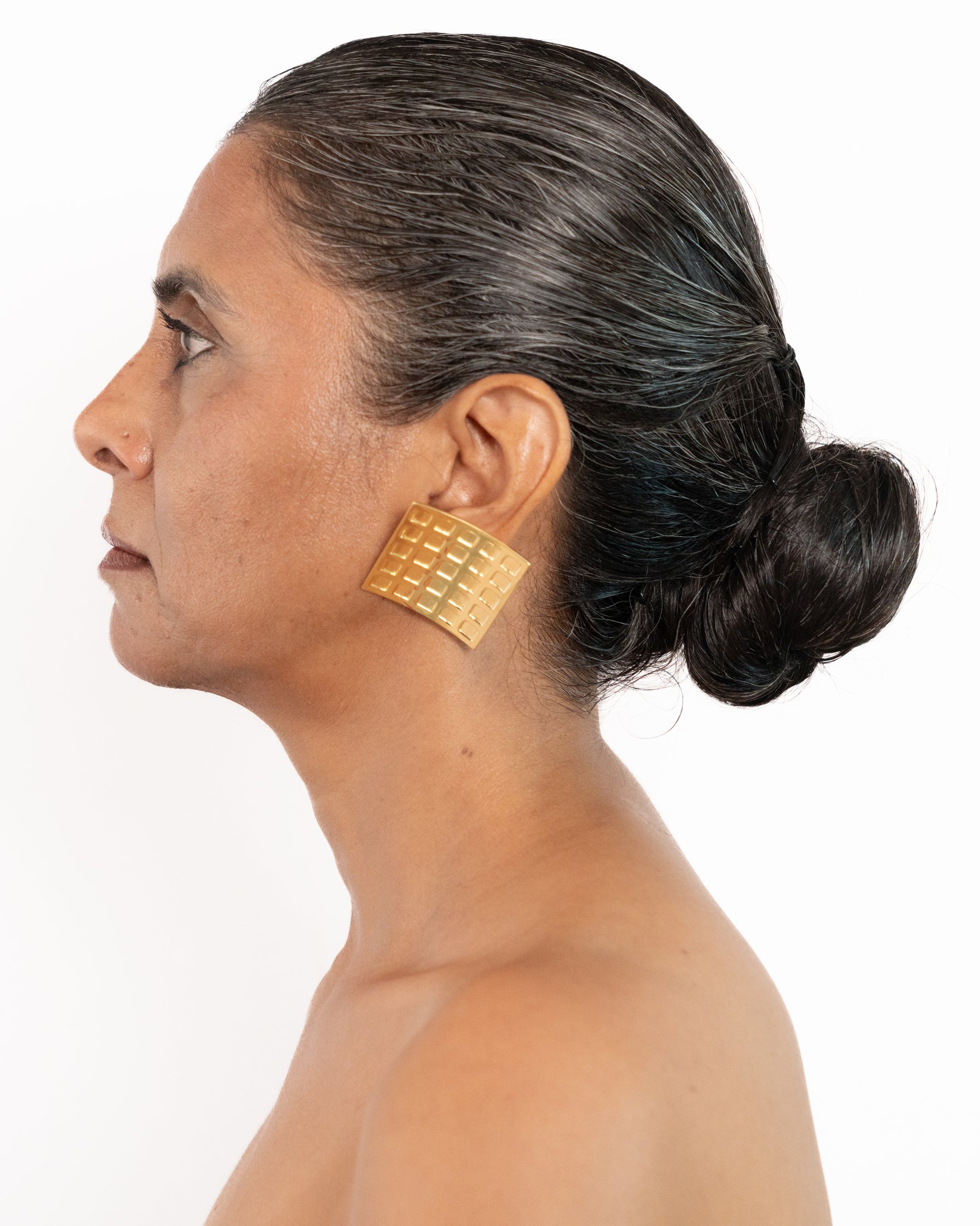 Kitthh Mega Studs