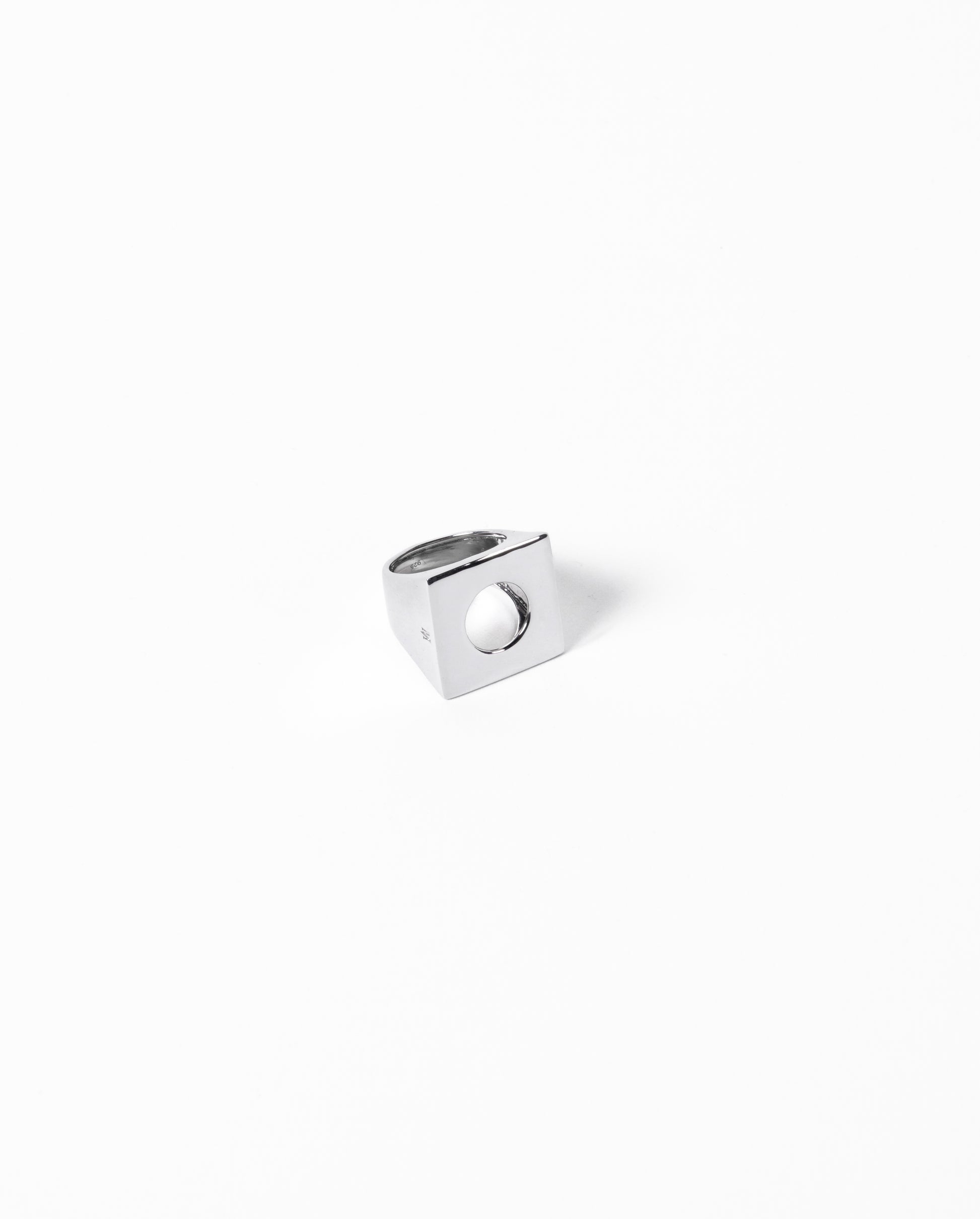 Edge Mega Ring