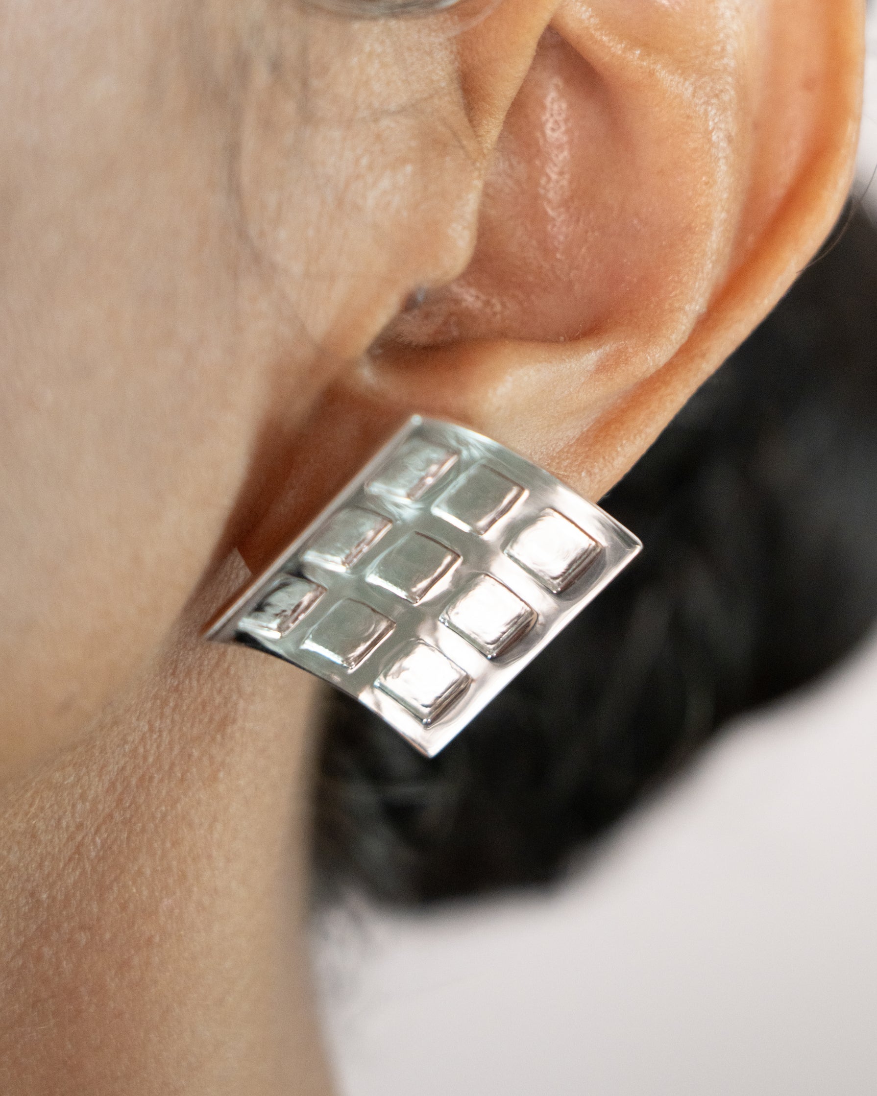 Kitthh Wide Studs