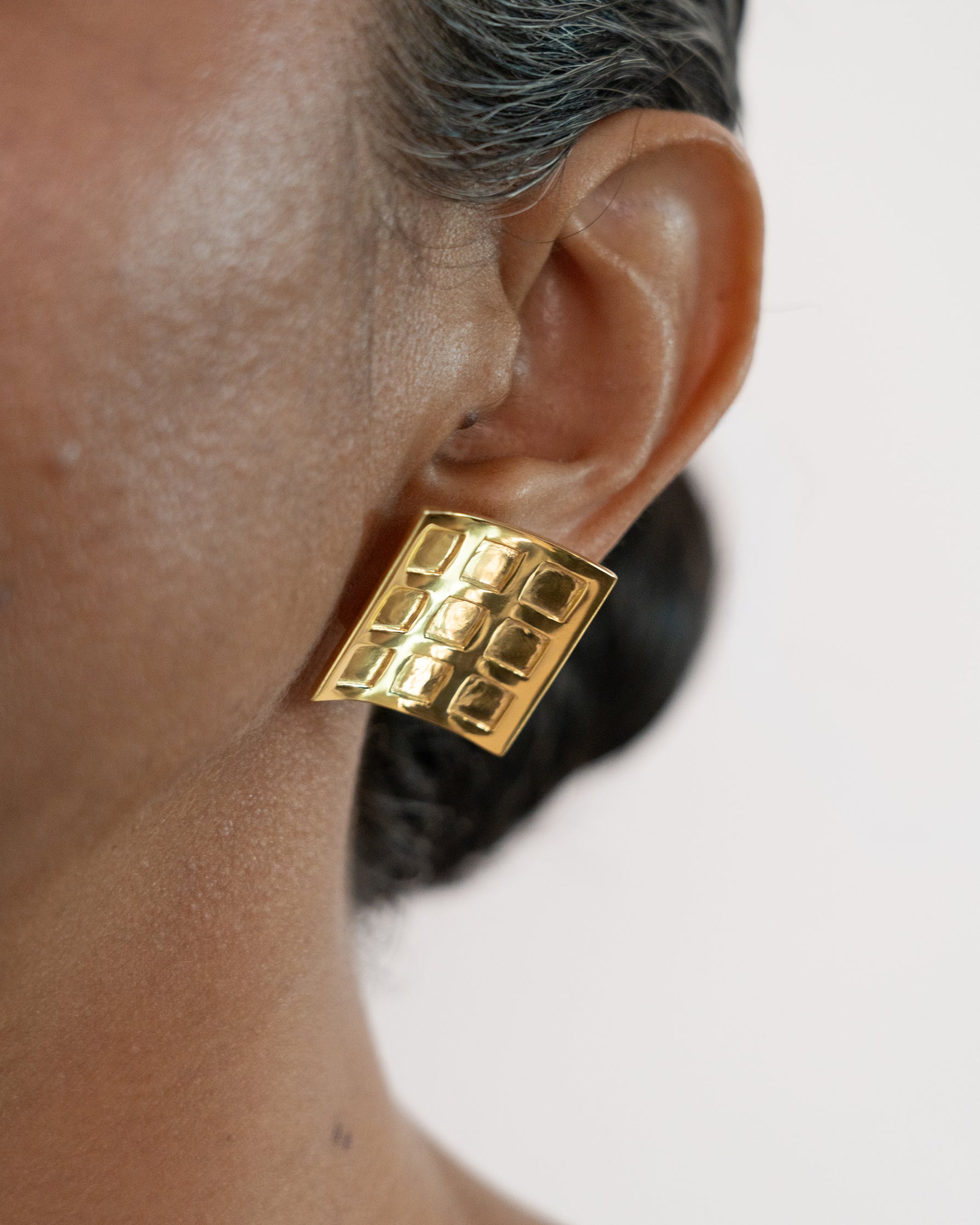 Kitthh Wide Studs