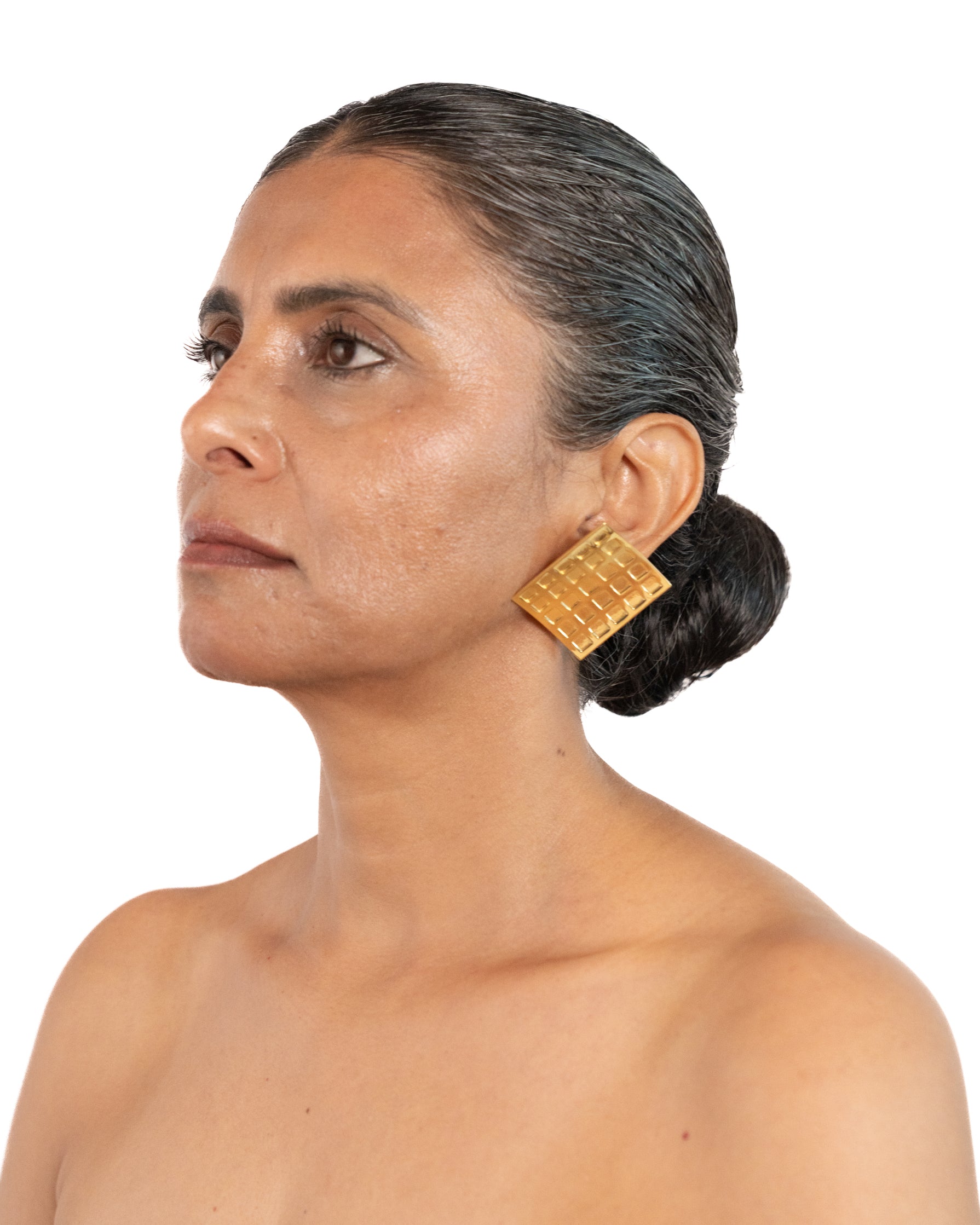 Kitthh Mega Studs