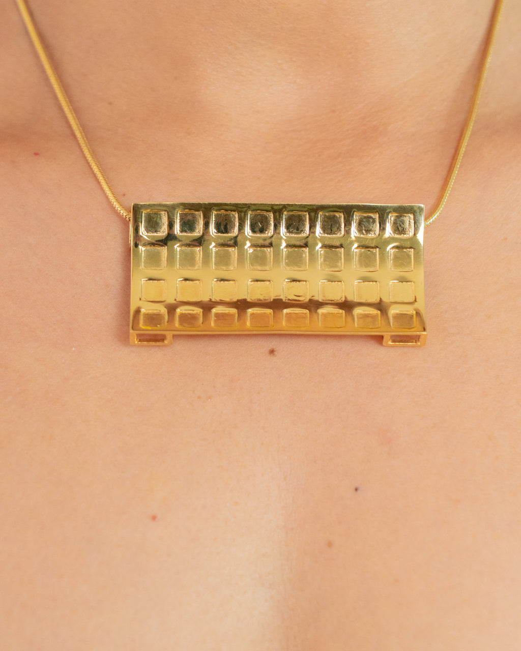 Kitthh Mega Pendant