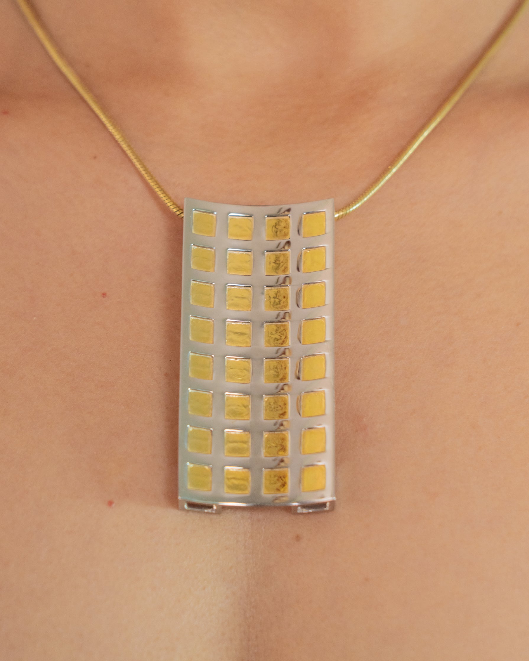 Kitthh Mega Pendant