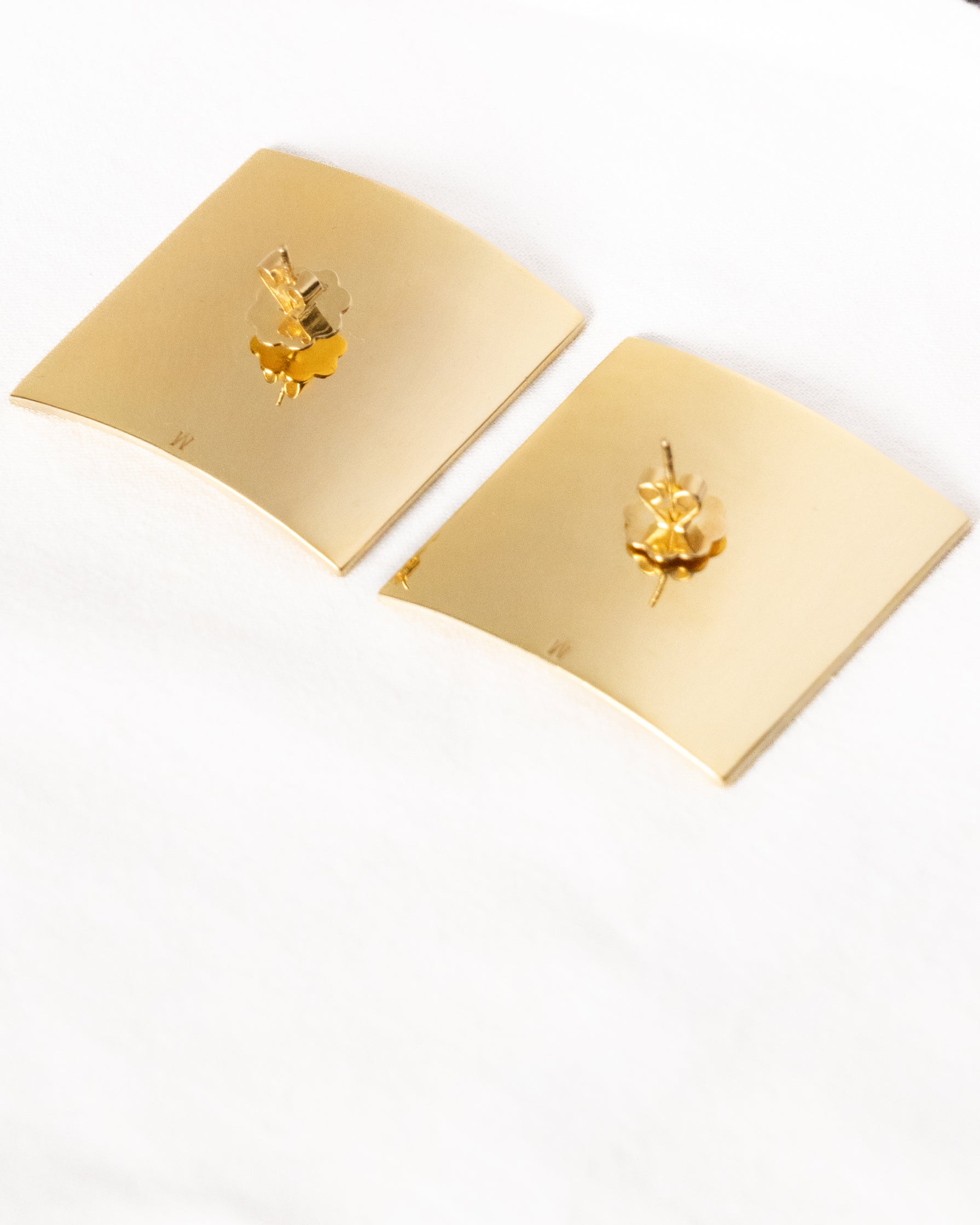 Kitthh Wide Studs