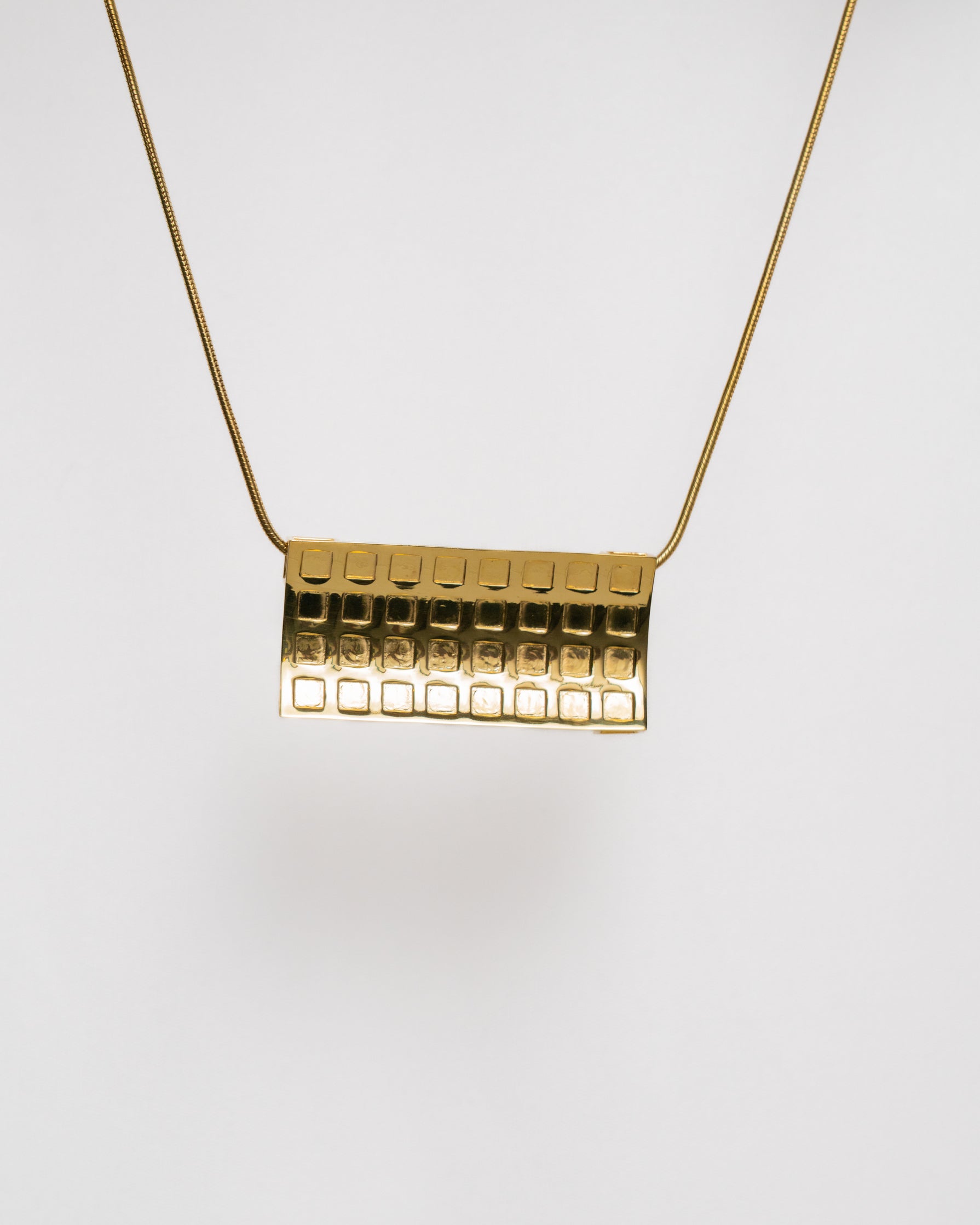 Kitthh Mega Pendant