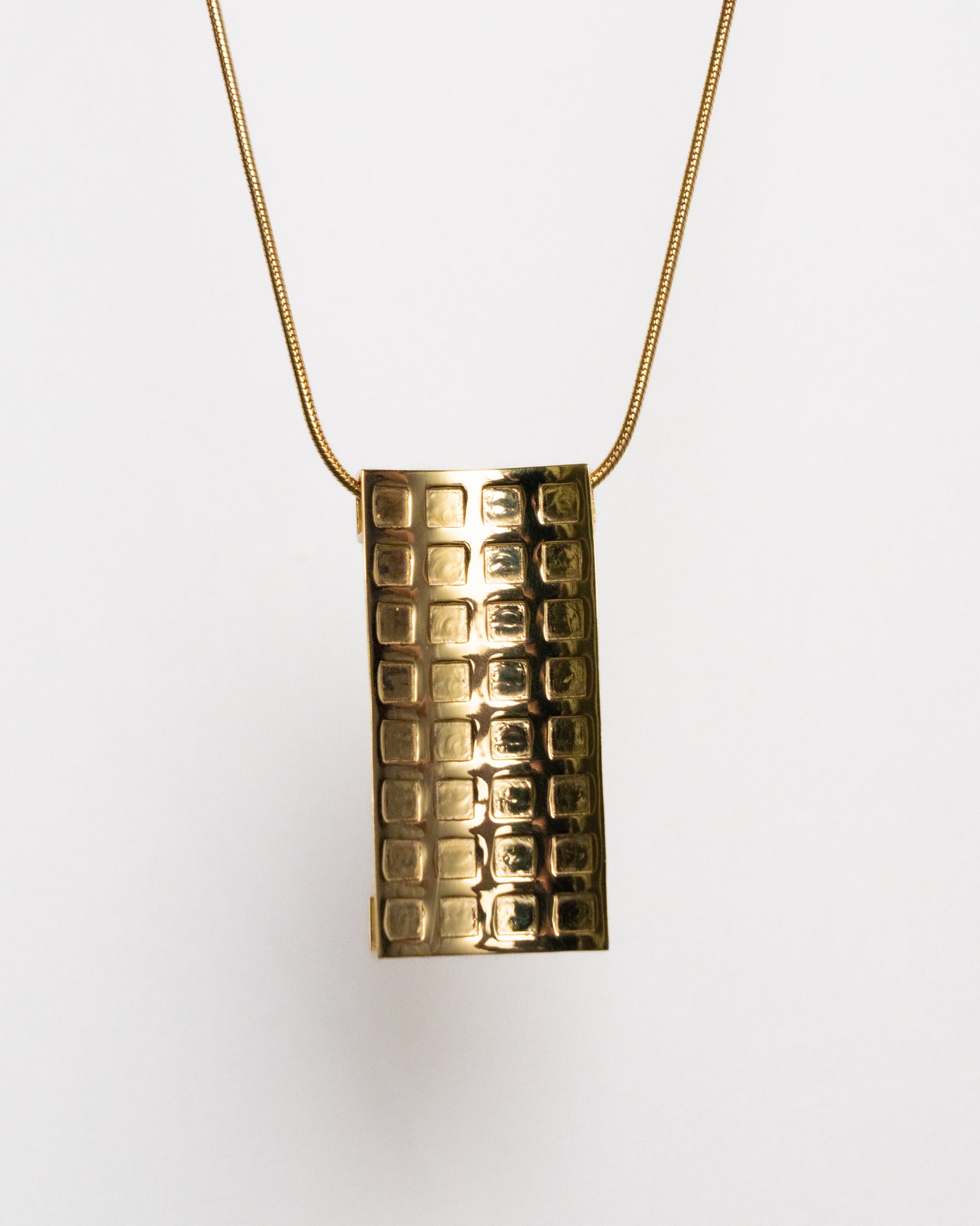 Kitthh Mega Pendant