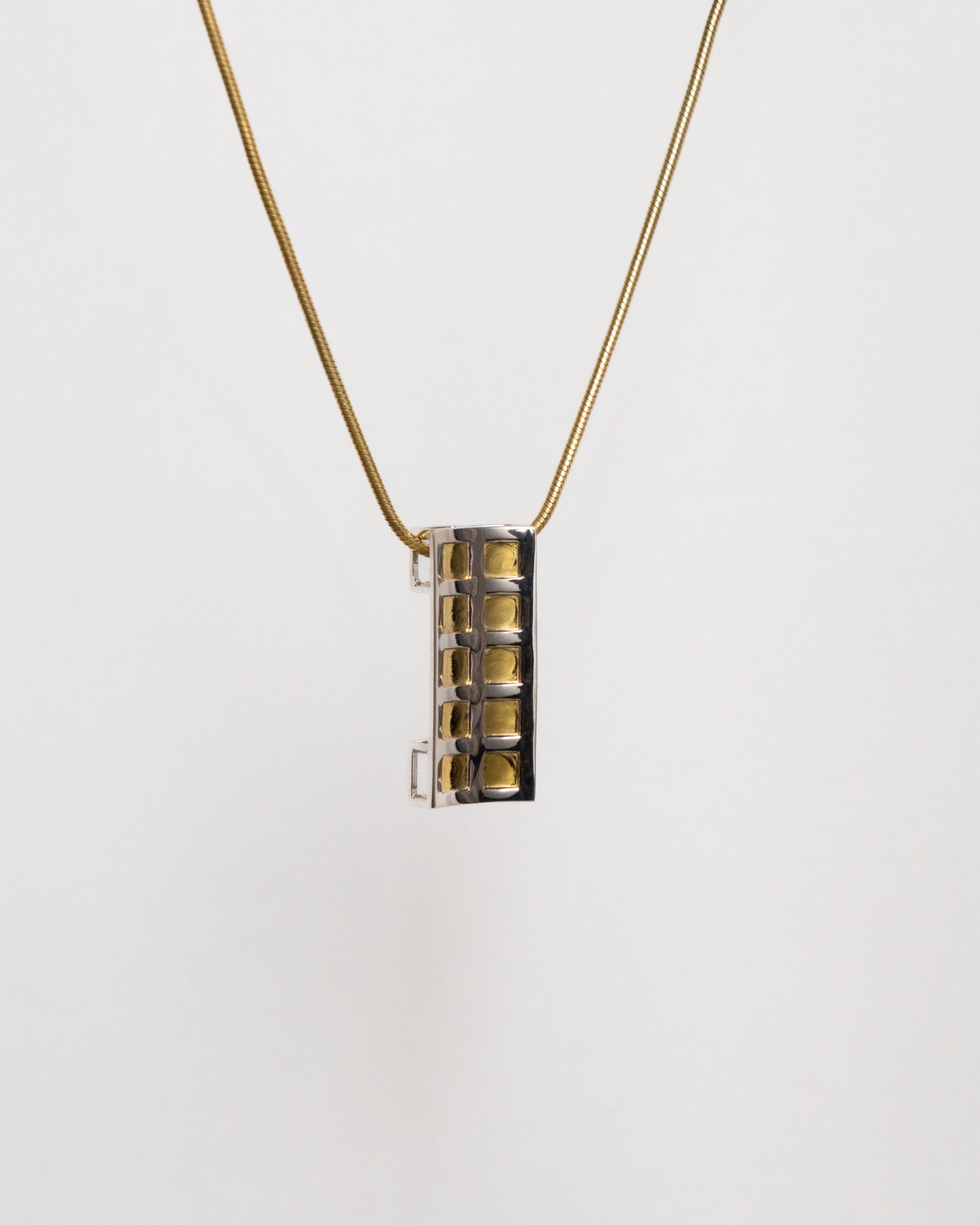 Kitthh Long Pendant