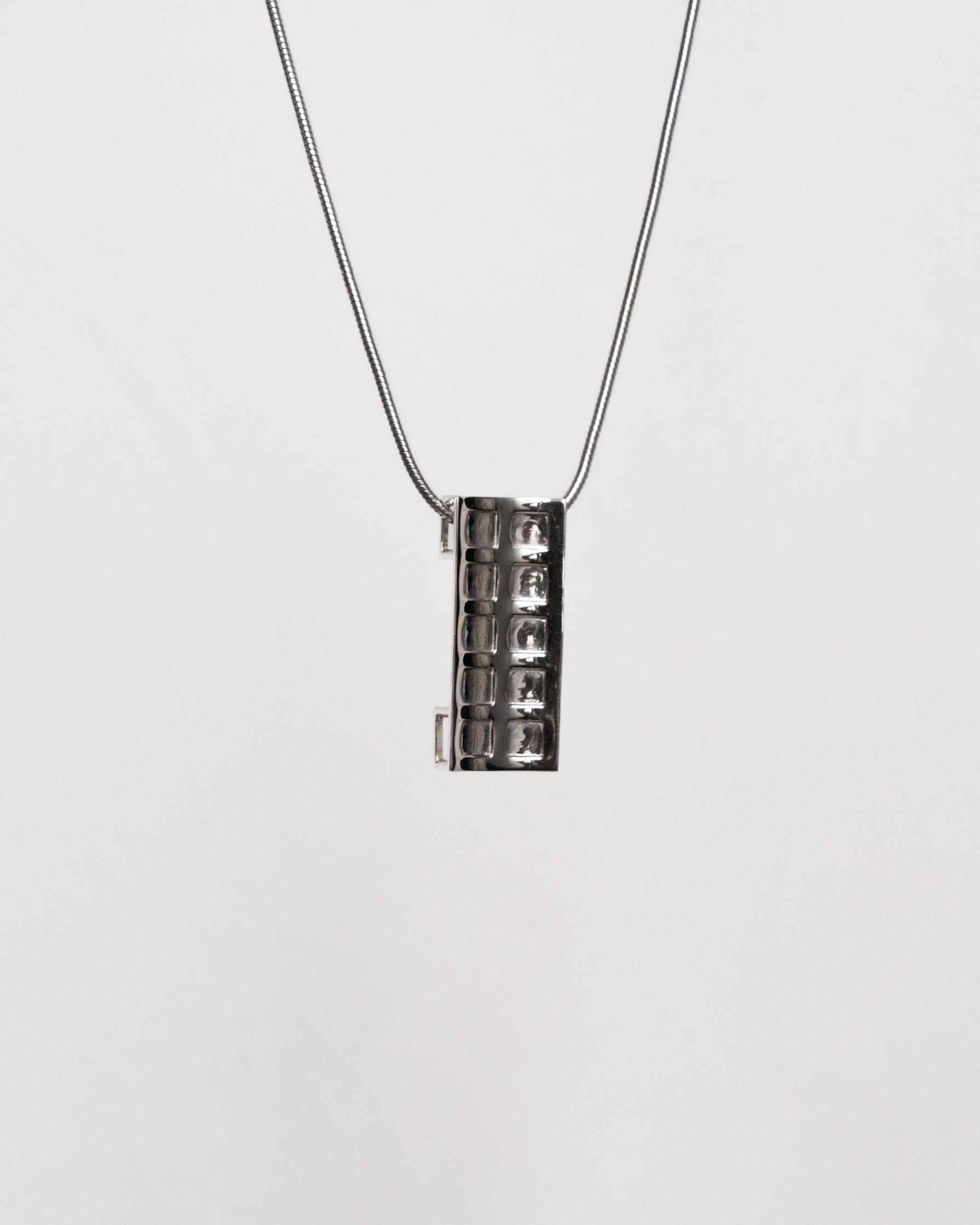 Kitthh Long Pendant