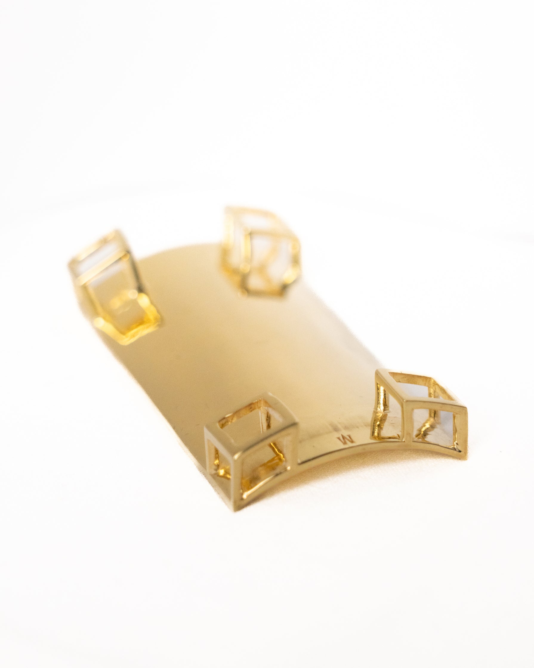 Kitthh Mega Pendant