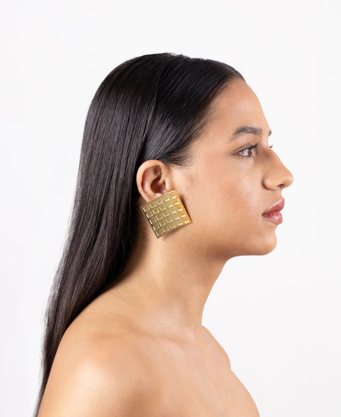 Kitthh Mega Studs