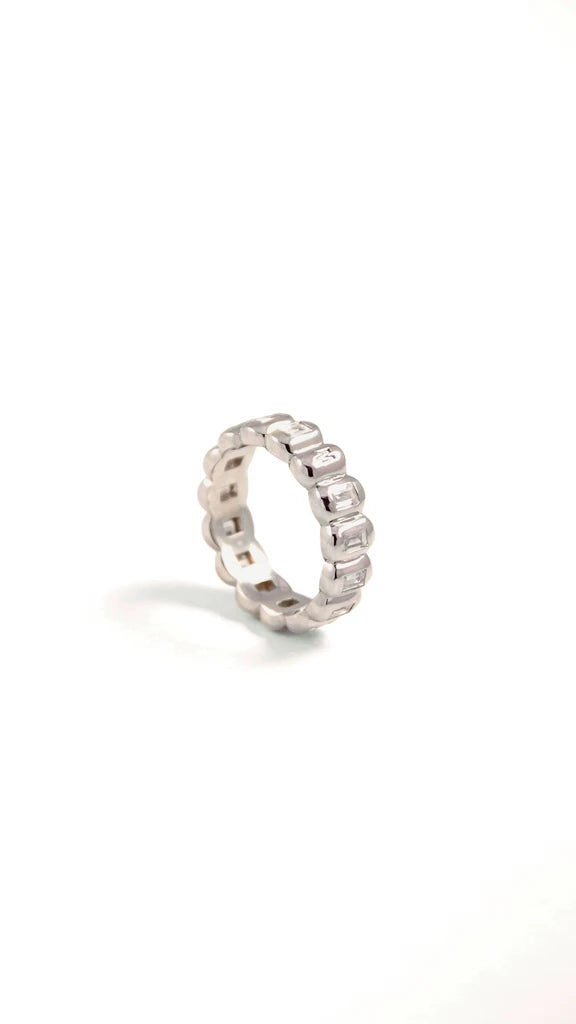 Biscuit Stacky Ring White